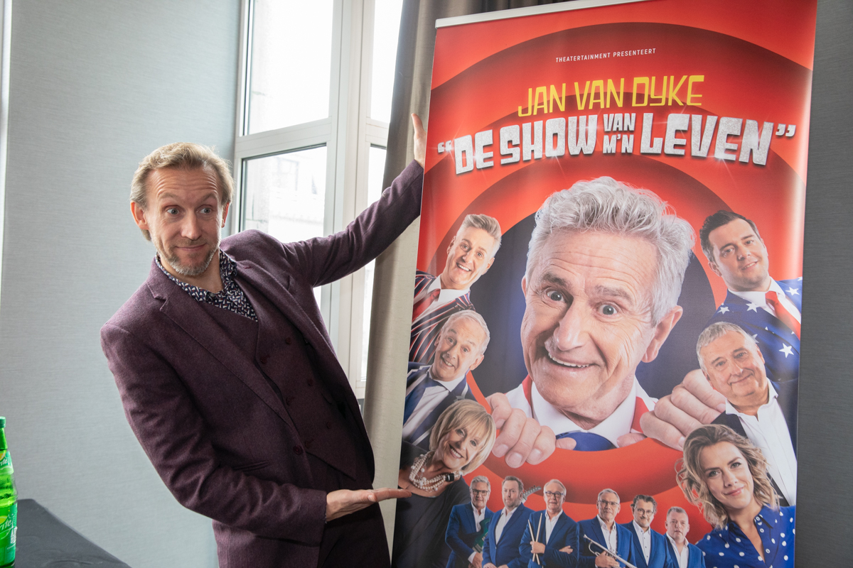 Castvoorstelling Jubileumshow Jan Van Dyke @ Hilton Antwerpen, foto 3, foto's door dirk janssens - FrontView Magazine