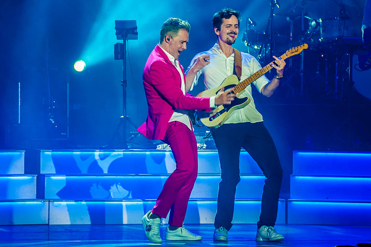 Christoff XL @ Ethias theater Hasselt, picture 4, photographed by Gert Daemen - FrontView Magazine
