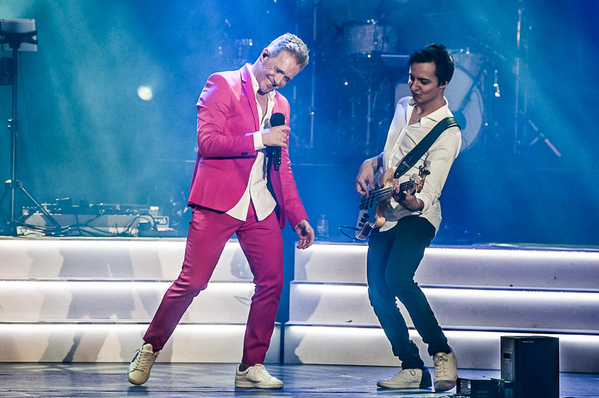 Christoff XL @ Ethias theater Hasselt, picture 6, photographed by Gert Daemen - FrontView Magazine