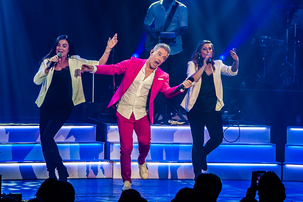 Christoff XL @ Ethias theater Hasselt, picture 14, photographed by Gert Daemen - FrontView Magazine