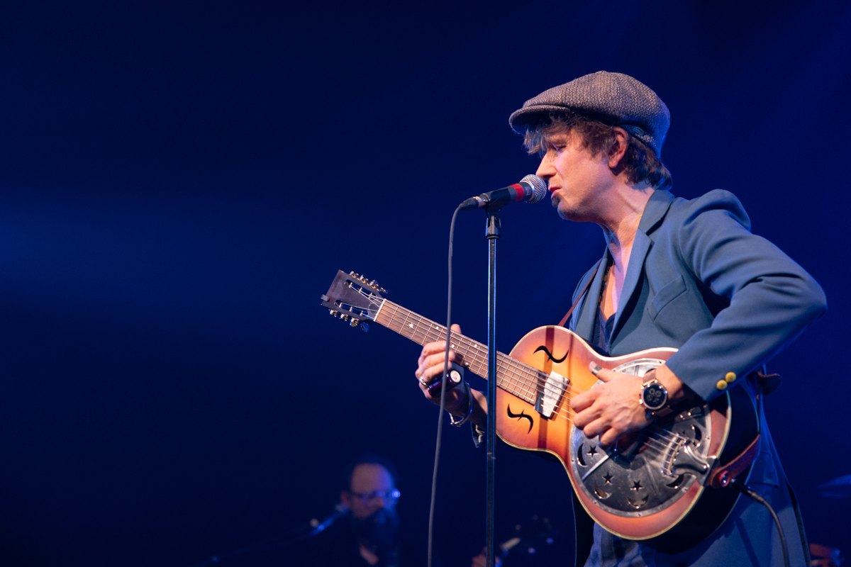 Stef Kamil Carlens @ Ancienne Belgique, picture 5, photographed by David Johnson - FrontView Magazine