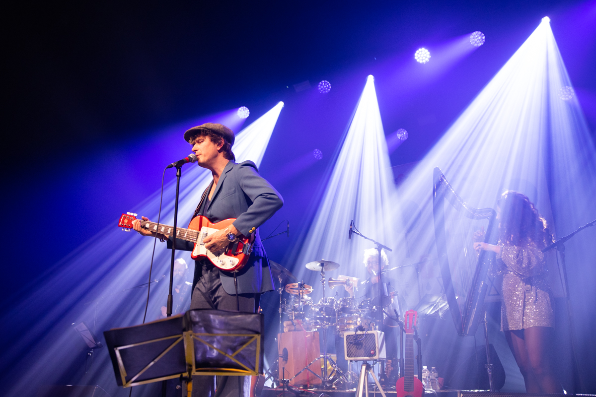 Stef Kamil Carlens @ Ancienne Belgique, picture 6, photographed by David Johnson - FrontView Magazine