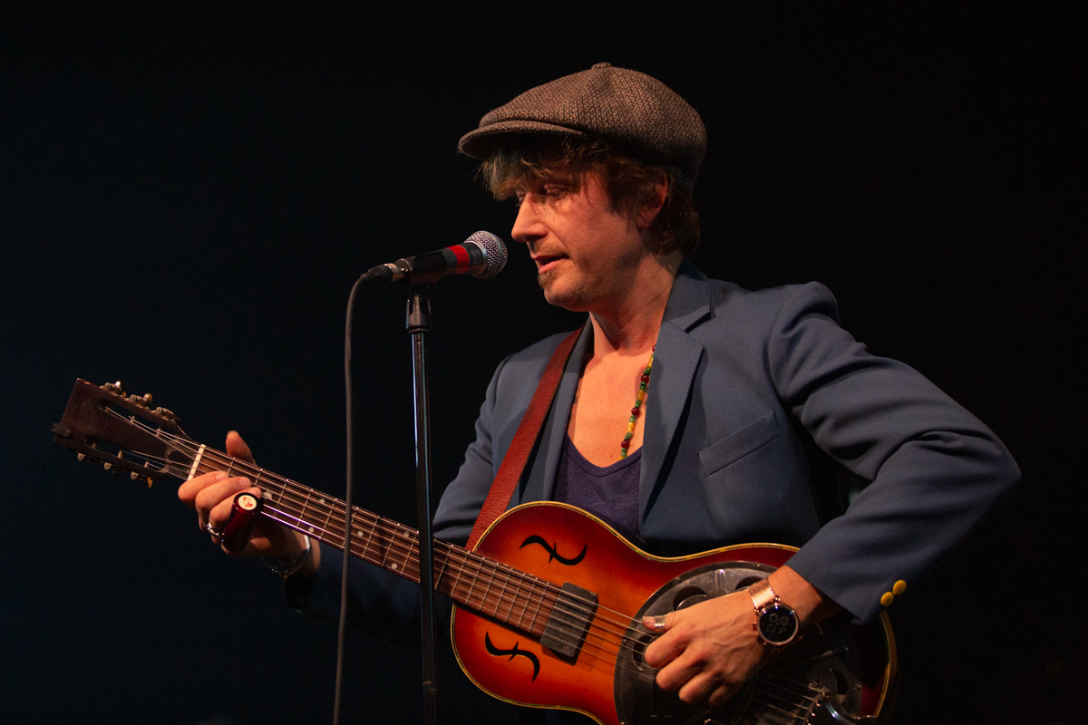 Stef Kamil Carlens @ Ancienne Belgique, picture 22, photographed by David Johnson - FrontView Magazine