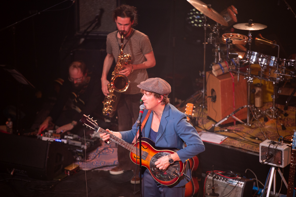 Stef Kamil Carlens @ Ancienne Belgique, picture 45, photographed by David Johnson - FrontView Magazine