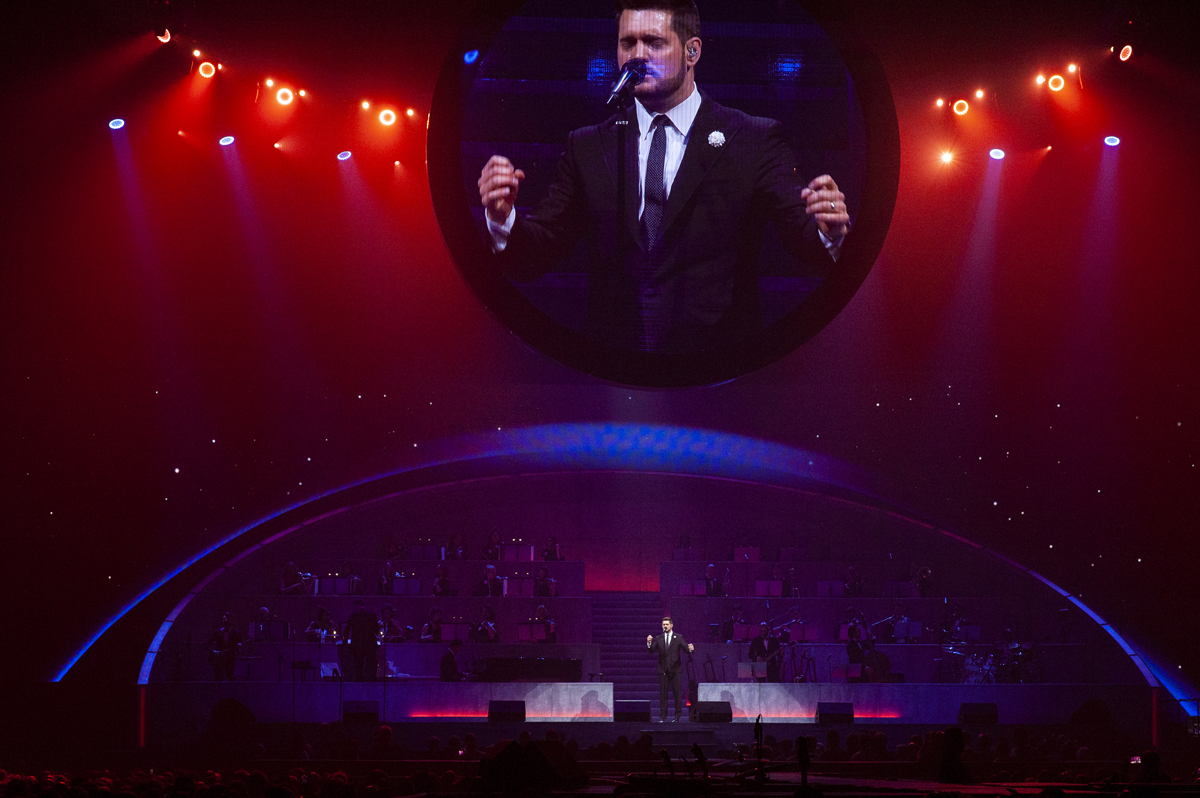 Michael Bublé @ Sportpaleis, picture 3, photographed by Sandra Van Watermeulen - FrontView Magazine