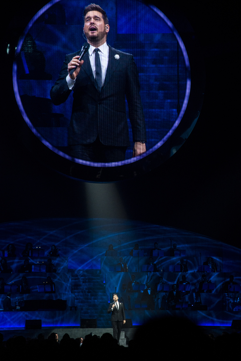 Michael Bublé @ Sportpaleis, picture 12, photographed by Sandra Van Watermeulen - FrontView Magazine