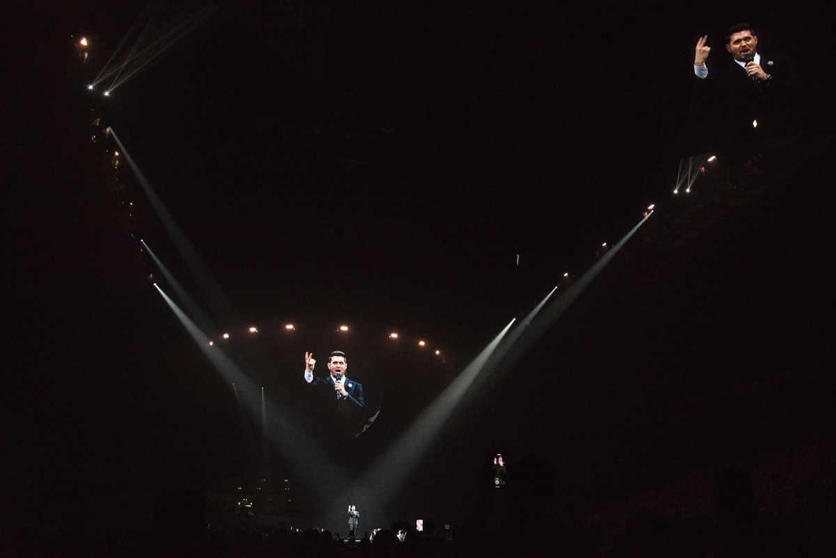 Michael Bublé @ Sportpaleis, picture 16, photographed by Sandra Van Watermeulen - FrontView Magazine