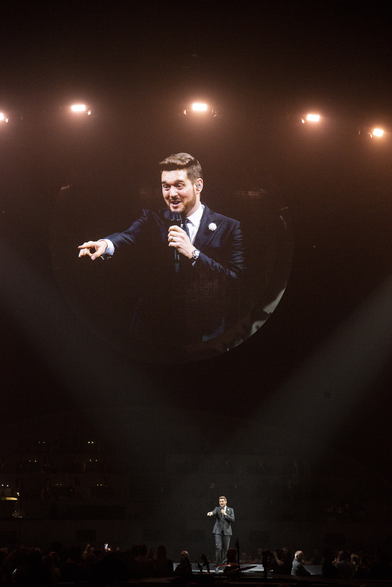 Michael Bublé @ Sportpaleis, picture 17, photographed by Sandra Van Watermeulen - FrontView Magazine