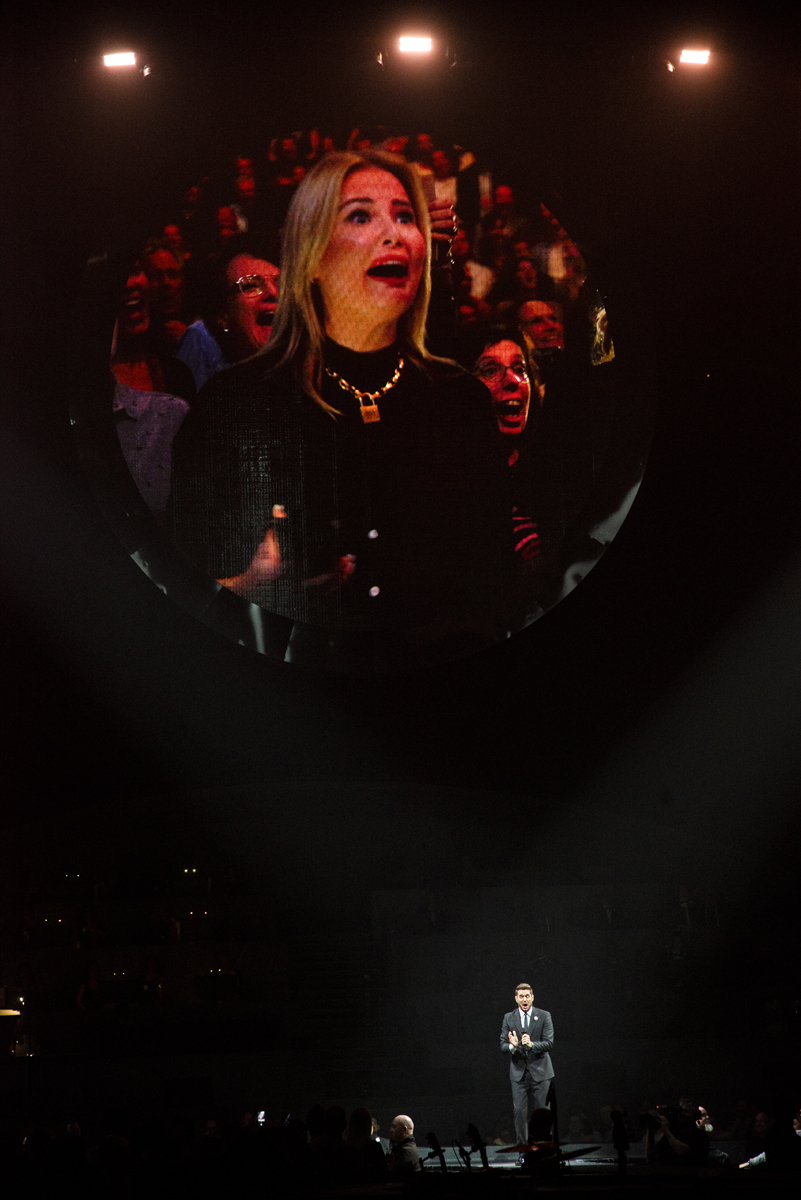 Michael Bublé @ Sportpaleis, picture 19, photographed by Sandra Van Watermeulen - FrontView Magazine