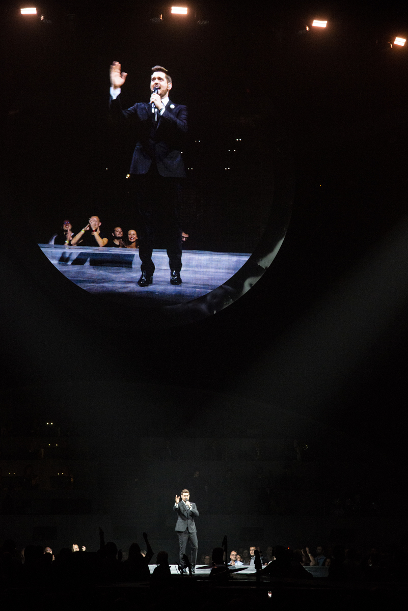Michael Bublé @ Sportpaleis, picture 21, photographed by Sandra Van Watermeulen - FrontView Magazine