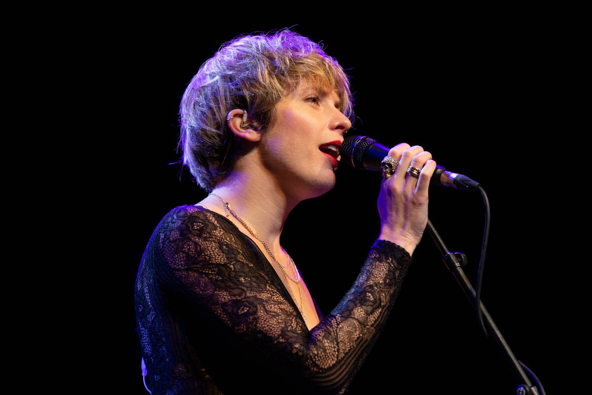 Jazz Morley @ Ancienne Belgique, picture 6, photographed by David Johnson - FrontView Magazine