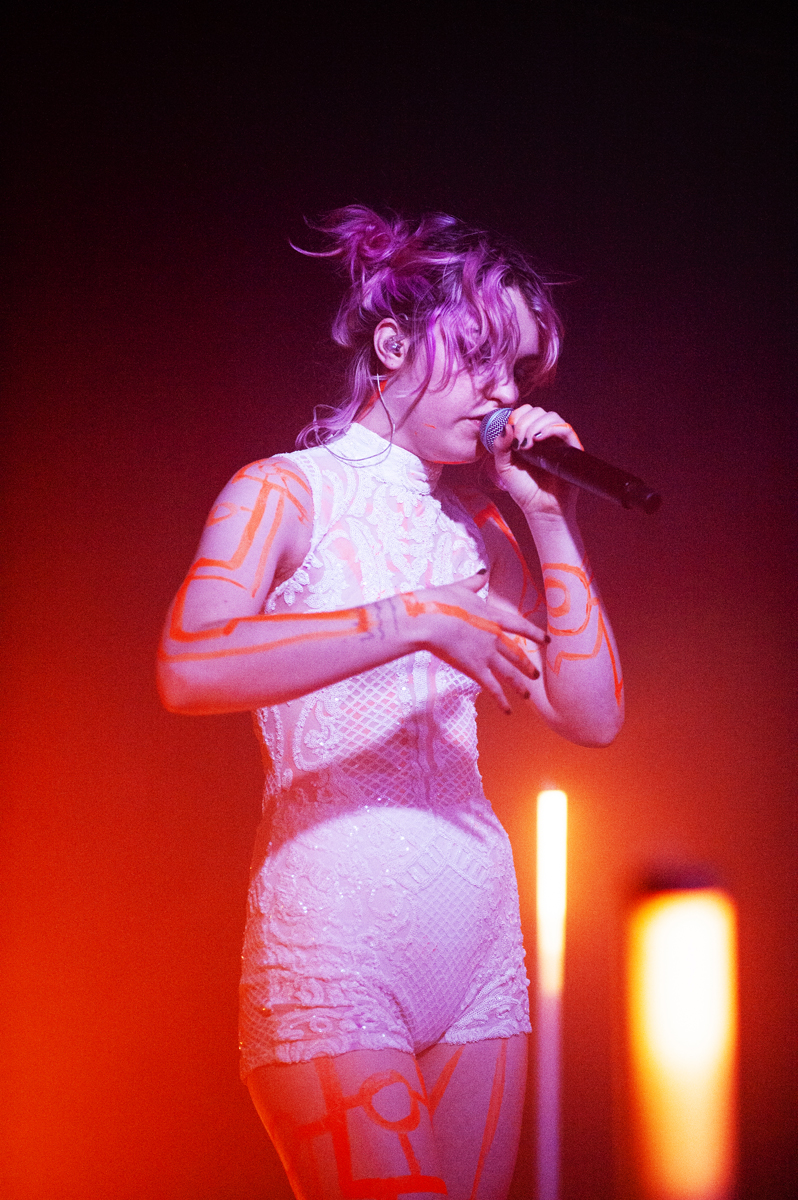 Lydmor @ Trix Club, picture 8, photographed by Sandra Van Watermeulen - FrontView Magazine