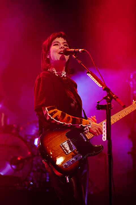 Of Monsters and Men @ De Roma, picture 3, photographed by Jef Peeters - FrontView Magazine