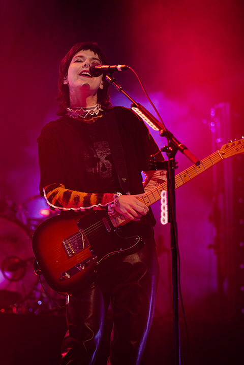 Of Monsters and Men @ De Roma, picture 4, photographed by Jef Peeters - FrontView Magazine