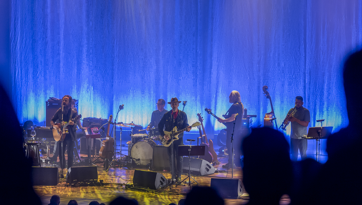 Calexico And Iron & Wine @ De Roma, foto 21, foto's door Christian Kwa - FrontView Magazine