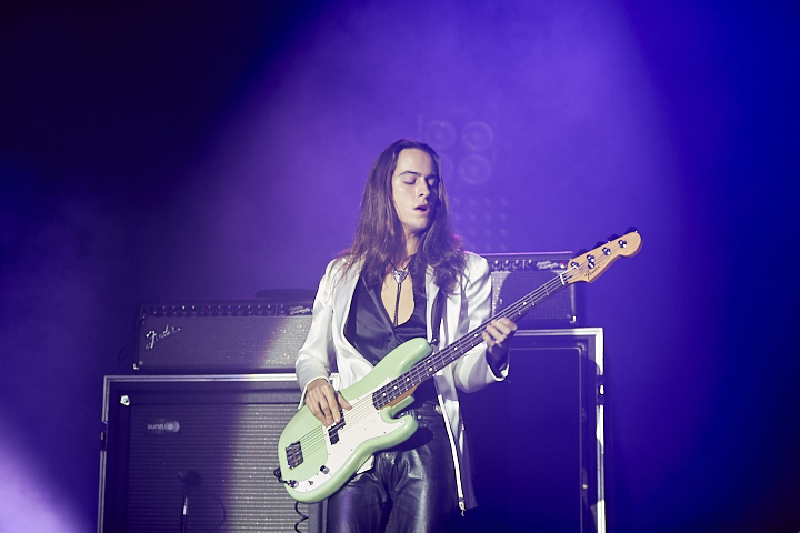 Greta Van Fleet - March Of The Peaceful Army @ Lotto Arena, picture 4, photographed by FrontView Magazine