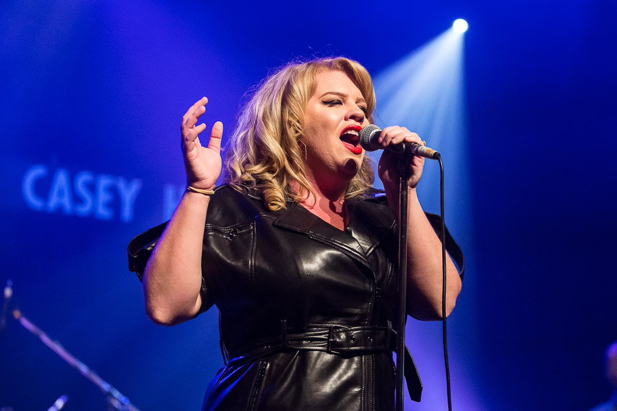 Casey Hensley @ Blues in Schoten 2019, foto 9, foto's door Marc Verdonck - FrontView Magazine