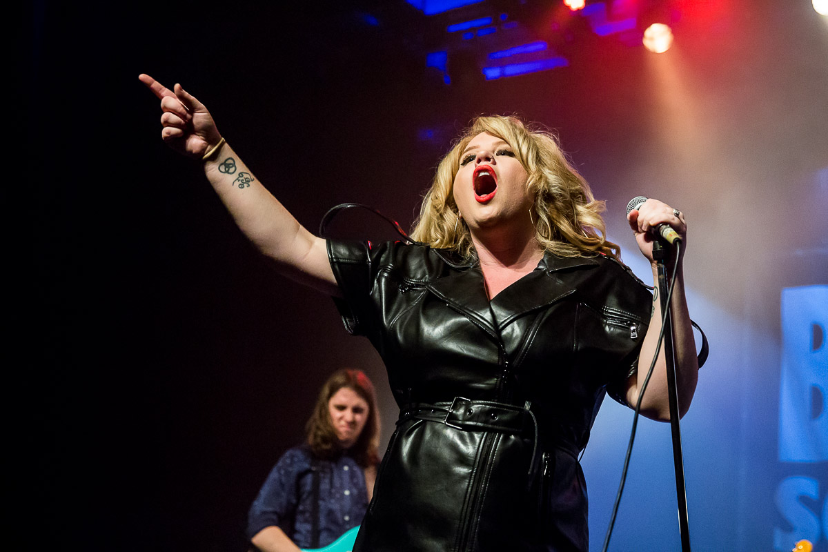 Casey Hensley @ Blues in Schoten 2019, foto 14, foto's door Marc Verdonck - FrontView Magazine