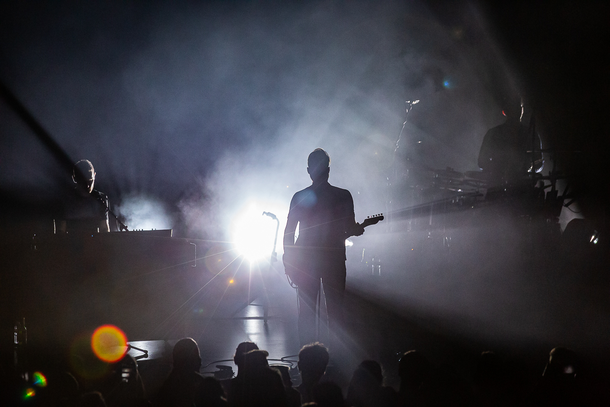 White Lies @ Koninklijk Circus, foto 17, foto's door Chris Lippens - FrontView Magazine