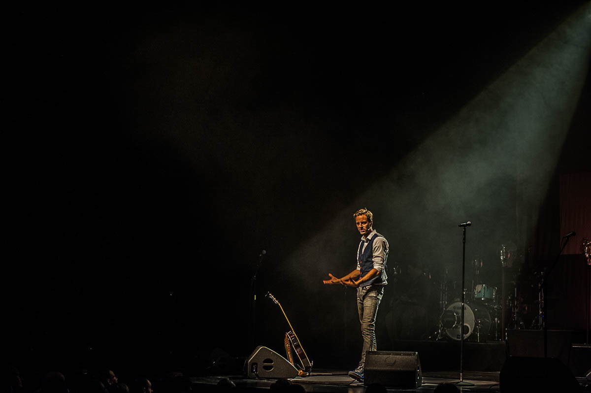 Guga Baul @ De Warande Turnhout, picture 10, photographed by Gert Daemen - FrontView Magazine
