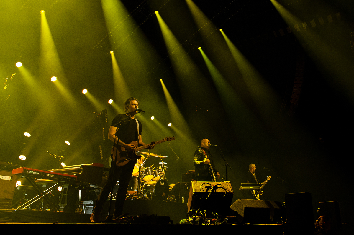 Blöf @ Lotto Arena, picture 11, photographed by Sandra Van Watermeulen - FrontView Magazine
