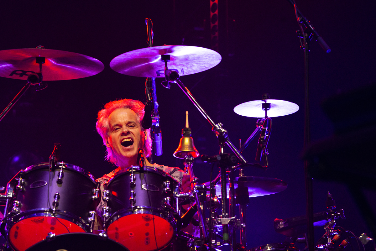 Blöf @ Lotto Arena, picture 16, photographed by Sandra Van Watermeulen - FrontView Magazine