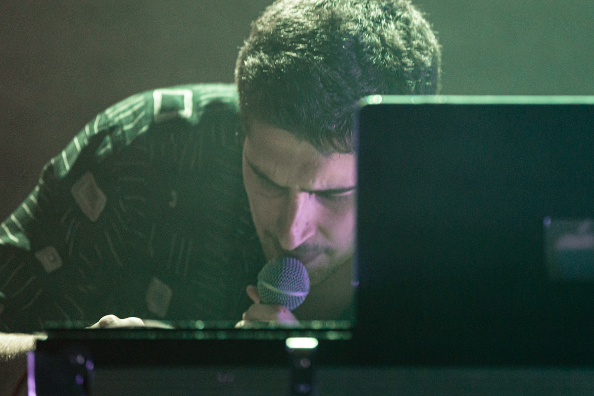 Julian Hival @ De Roma, picture 3, photographed by David Johnson - FrontView Magazine