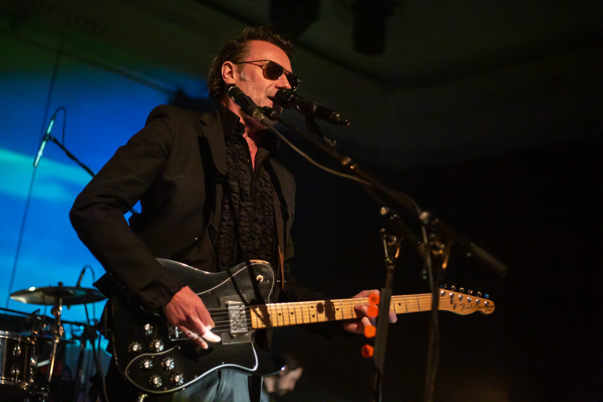 Dead Man Ray @ De Casino, foto 8, foto's door David Johnson - FrontView Magazine