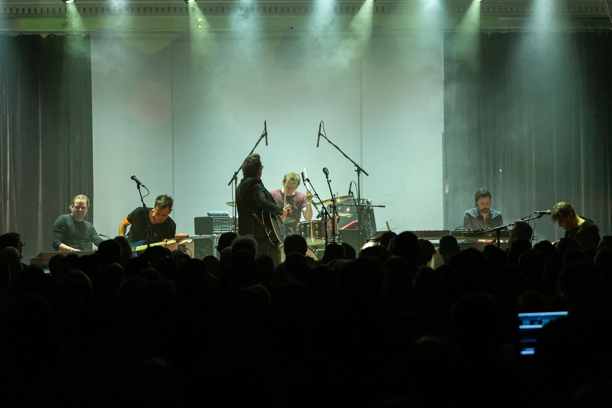 Dead Man Ray @ De Casino, foto 17, foto's door David Johnson - FrontView Magazine