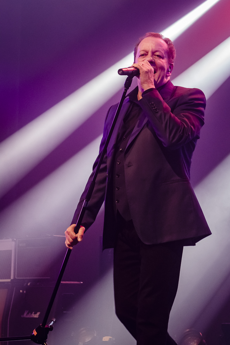 De Kreuners @ Anciene Belgique, picture 4, photographed by Alex Wyckmans - FrontView Magazine