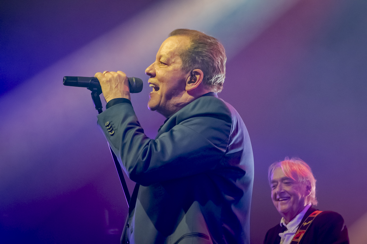 De Kreuners @ Anciene Belgique, picture 7, photographed by Alex Wyckmans - FrontView Magazine