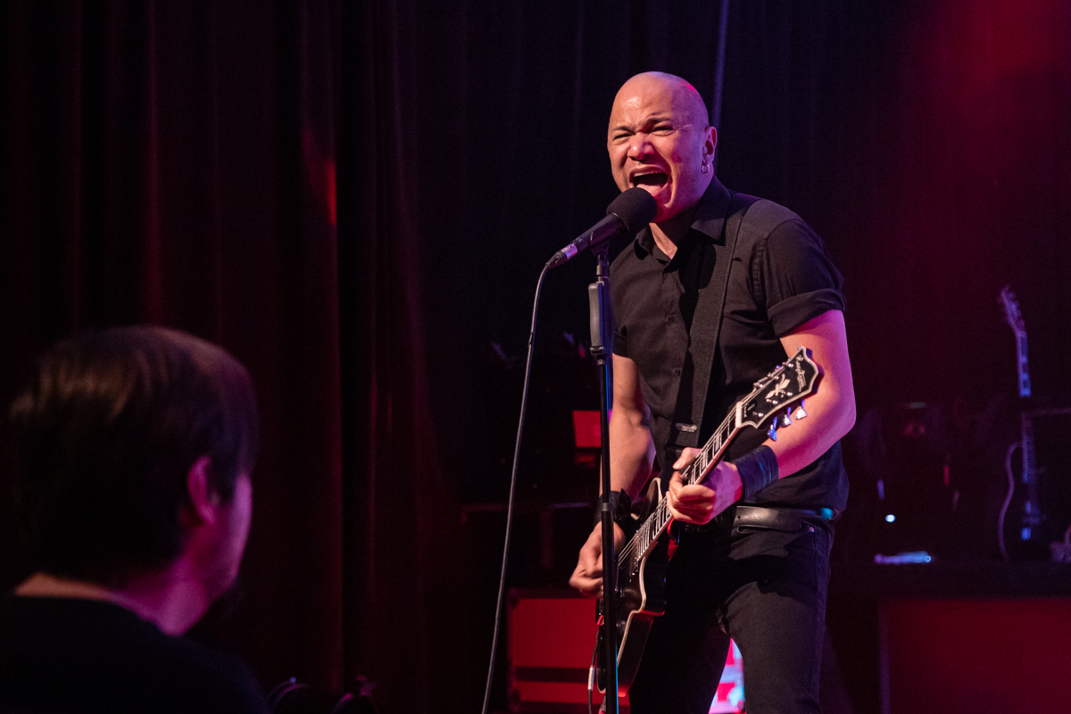 Danko Jones @ De Casino, foto 5, foto's door David Johnson - FrontView Magazine