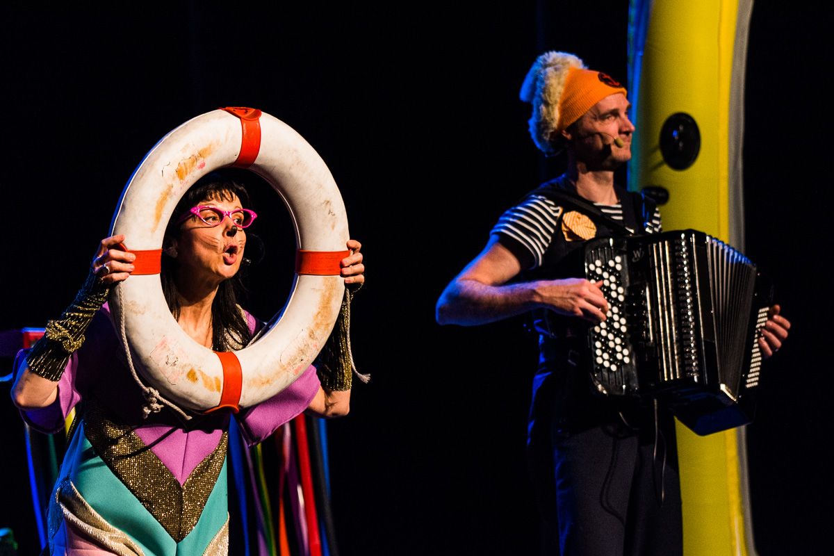 Kapitein Winokio 15 jaar handjes draaien @ Bourla Schouwburg, picture 9, photographed by FrontView Magazine