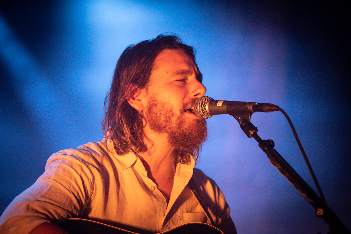 Boy & Bear (met Wildwood Kin) @ De Roma, picture 1, photographed by Myra Segers - FrontView Magazine