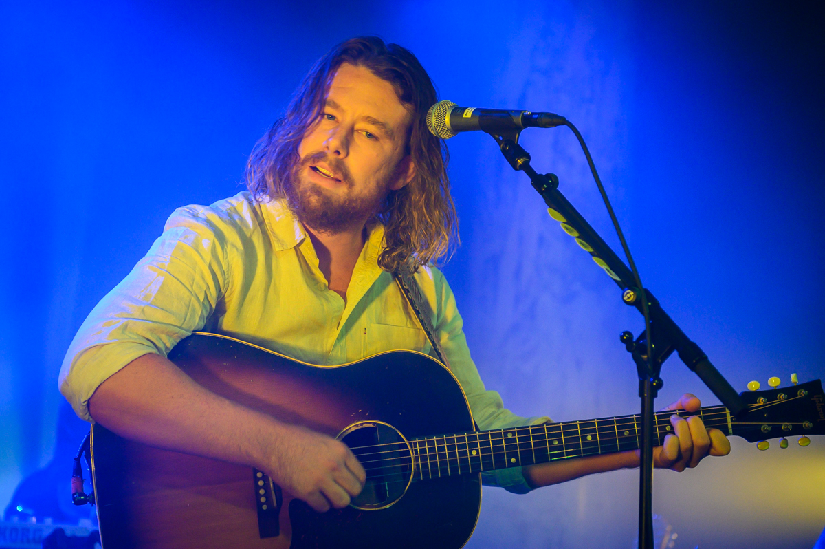 Boy & Bear (met Wildwood Kin) @ De Roma, picture 10, photographed by Myra Segers - FrontView Magazine