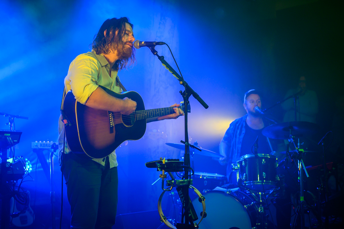 Boy & Bear (met Wildwood Kin) @ De Roma, picture 12, photographed by Myra Segers - FrontView Magazine