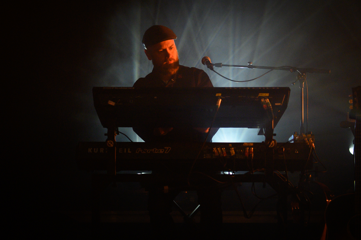 Boy & Bear (met Wildwood Kin) @ De Roma, picture 23, photographed by Myra Segers - FrontView Magazine