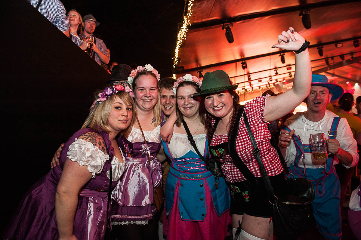 Moose Bar XXL @ sportpaleis, picture 4, photographed by Gert Daemen - FrontView Magazine