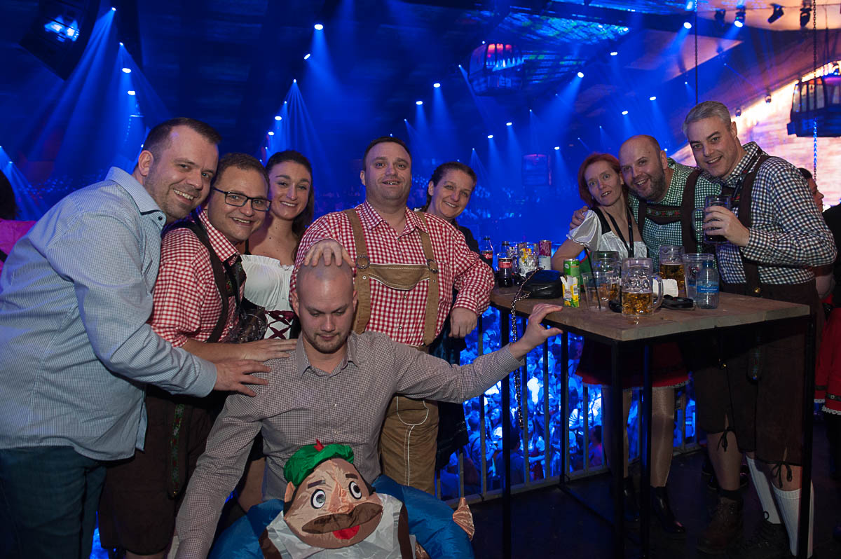 Moose Bar XXL @ sportpaleis, picture 13, photographed by Gert Daemen - FrontView Magazine