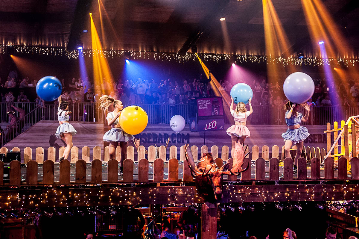 Moose Bar XXL @ sportpaleis, picture 35, photographed by Gert Daemen - FrontView Magazine