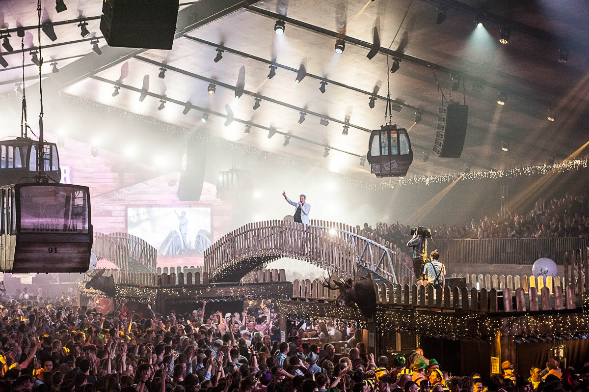 Moose Bar XXL @ sportpaleis, picture 40, photographed by Gert Daemen - FrontView Magazine