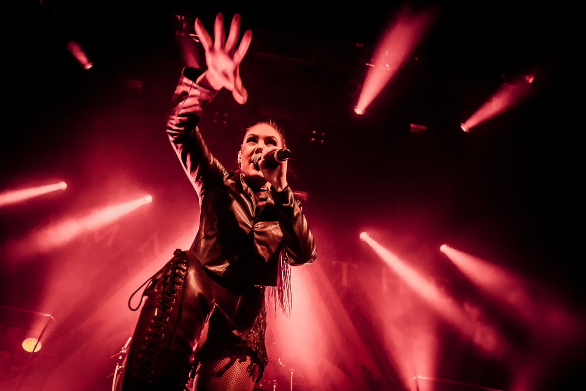 Amaranthe @ Effenaar, foto 4, foto's door Dorien Goetschalckx - FrontView Magazine
