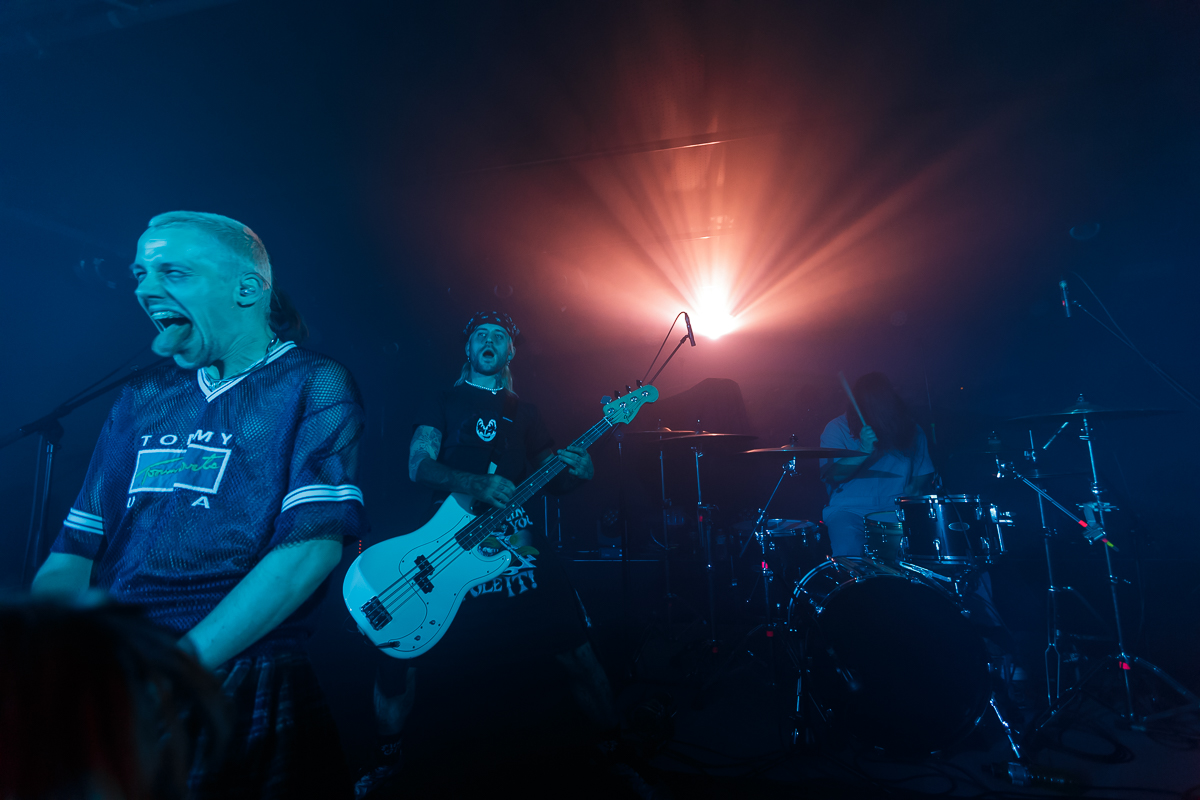 Oceans Grove @ Trix Club support Crossfaith, picture 4, photographed by Peter Smet - FrontView Magazine