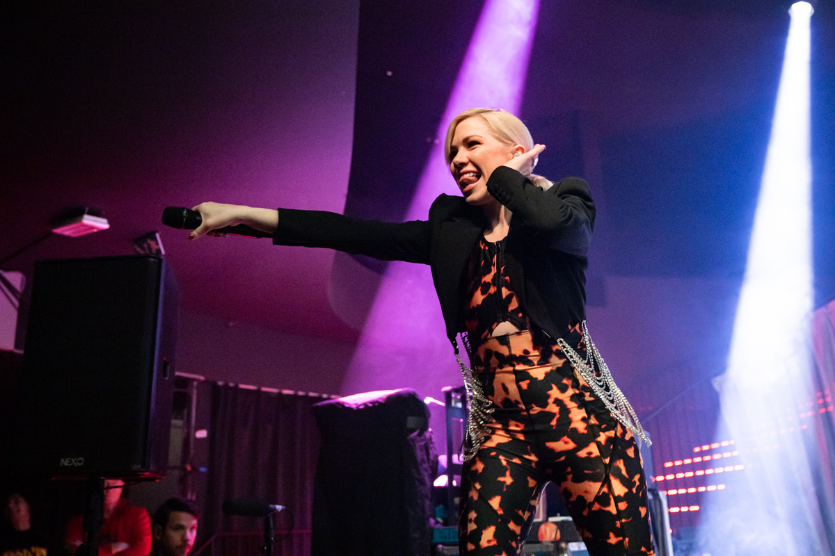 Carly Rae Jepsen @ La Madelaine, picture 8, photographed by David Johnson - FrontView Magazine