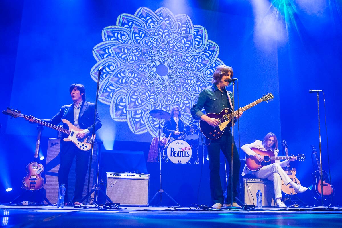 The Bootleg Beatles @ De Roma, picture 17, photographed by Marc Verdonck - FrontView Magazine
