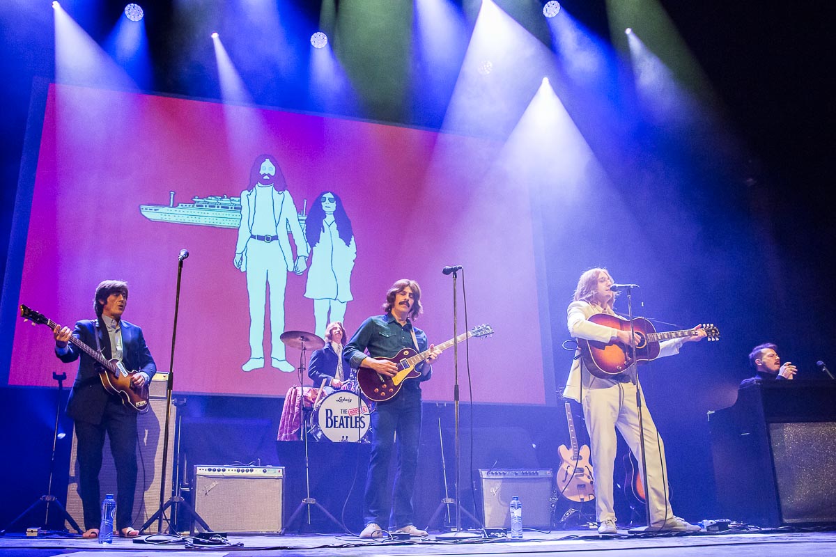 The Bootleg Beatles @ De Roma, picture 18, photographed by Marc Verdonck - FrontView Magazine