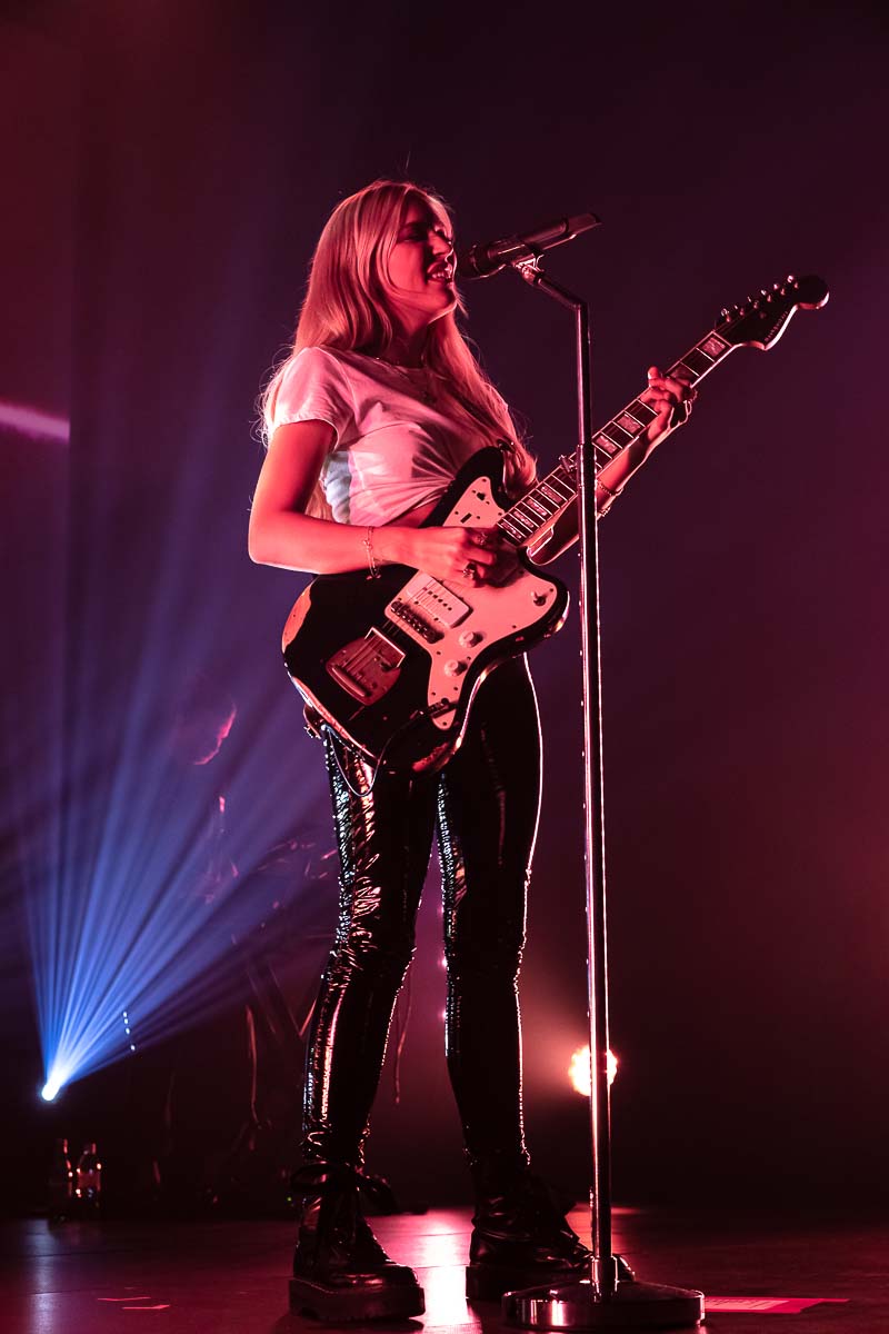 Lennon Stella La Madeleine, Brussels, picture 3, photographed by Kris Saelen - FrontView Magazine