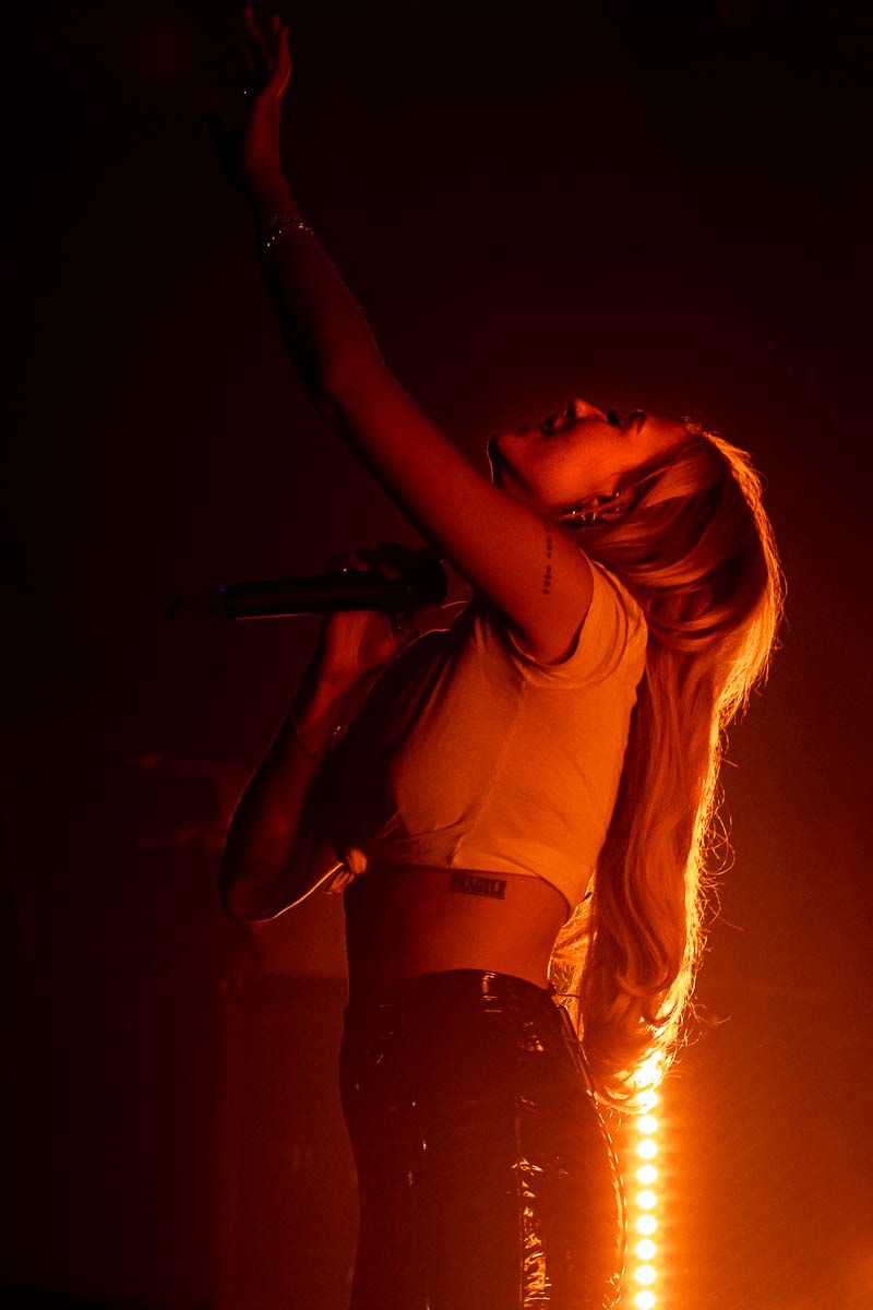 Lennon Stella La Madeleine, Brussels, picture 12, photographed by Kris Saelen - FrontView Magazine