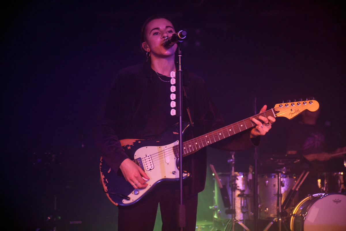 Pvris @ Trix Club, picture 5, photographed by Peter Smet - FrontView Magazine