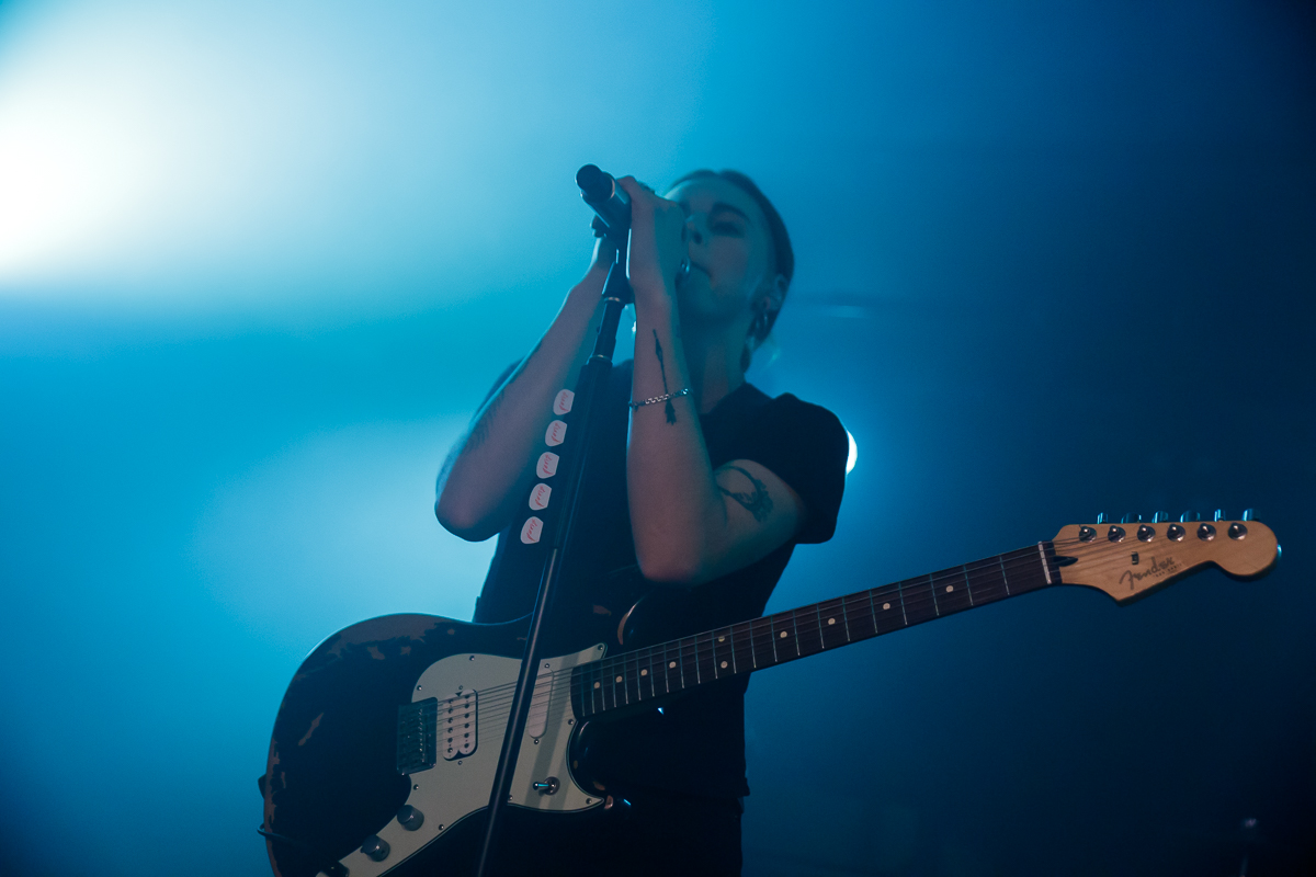 Pvris @ Trix Club, picture 9, photographed by Peter Smet - FrontView Magazine